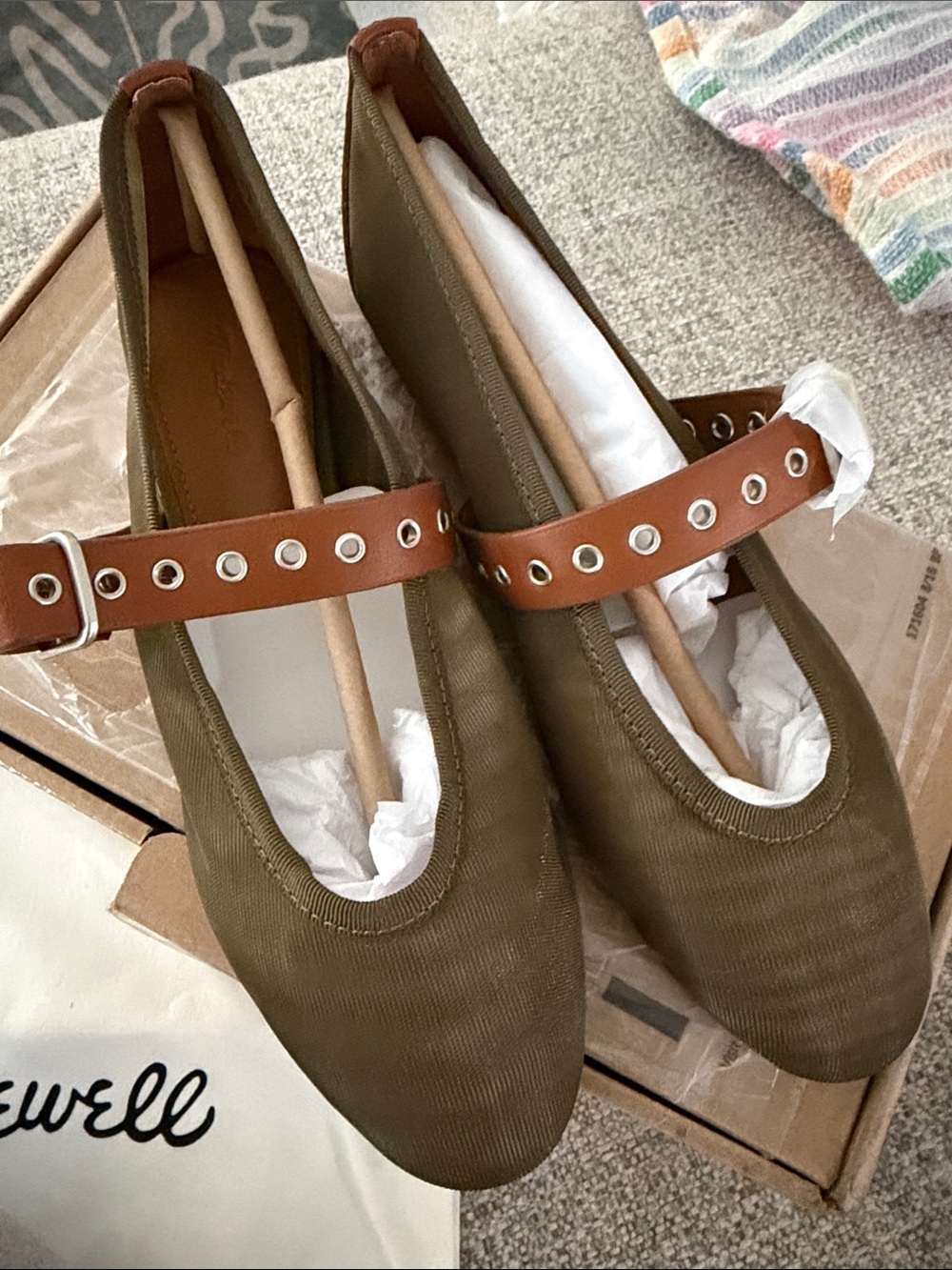The Remy Mary Jane Flat - Picture 3 of 5